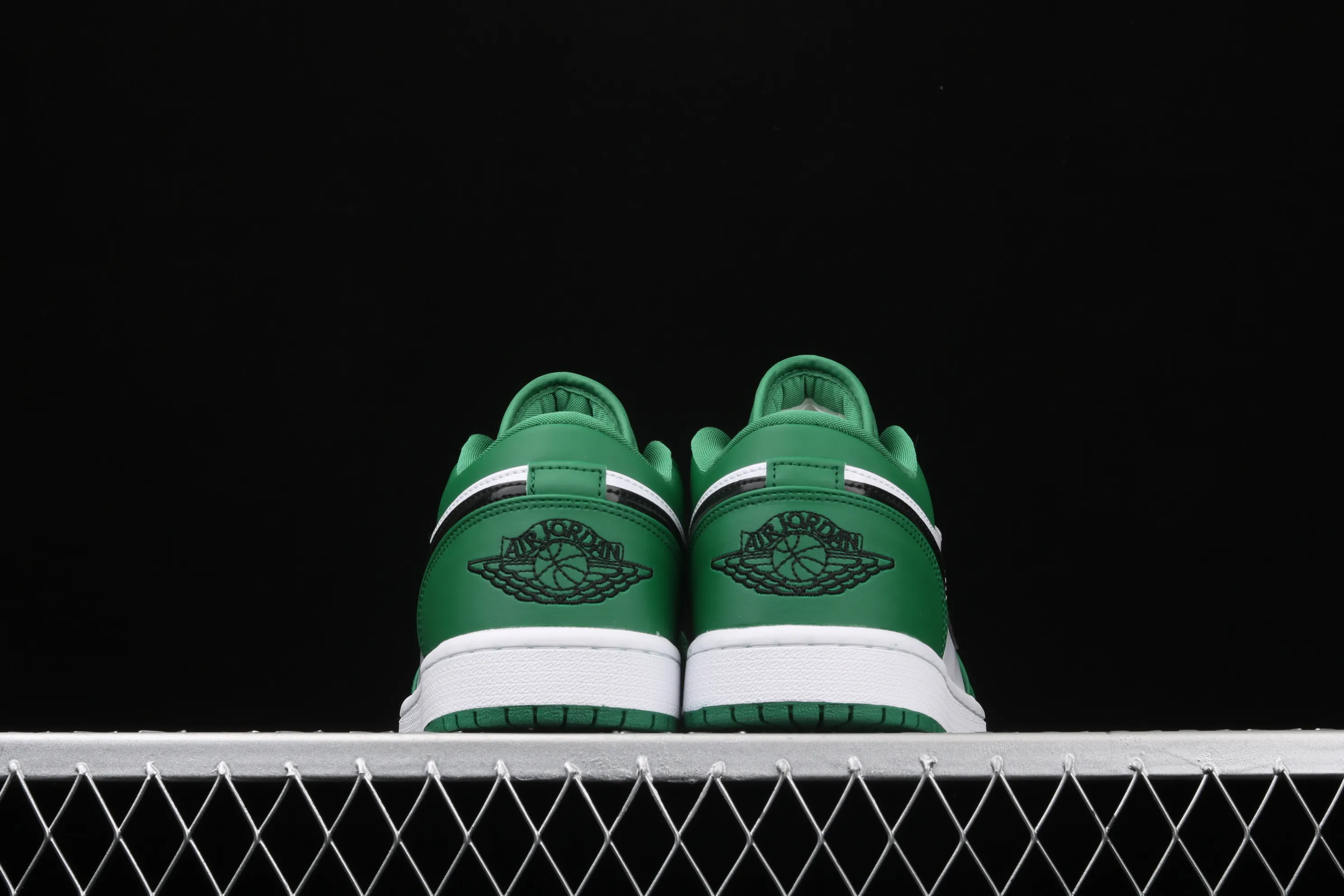 All categories Air Jordan Jordan series basketball shoes Air Jordan 1 Low Air Jordan 1 Low AJ1 Qiao 1 silk stitching low-top cultural and leisure sports sneakers 553558-301